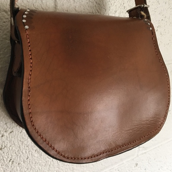 Vintage Round Leather Purse - Picture 6 of 7
